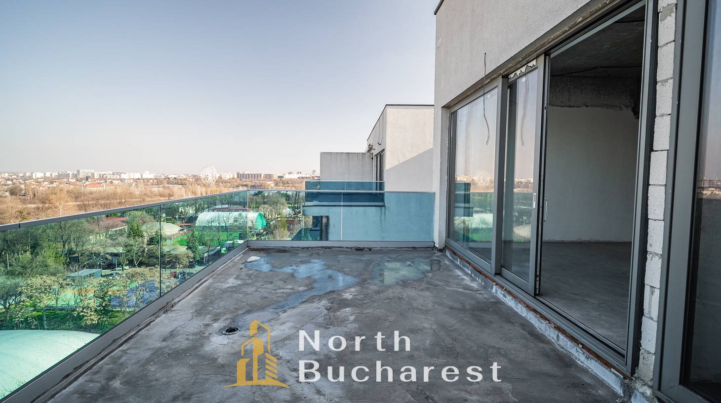 https://images.northbucharest.ro/k8ulm7pkojF7SFw16uasK1CLg8y_20PA1qoLNRwJBpM/watermark:0.75:so:0:30:0.39/resize:fill:1460:816:1/gravity:ce/bG9jYWw6Ly8vZXN0YXRlL2xyLzhlZjdiZGNiLTkzYWQtNGMxMy05ZTU4LTEzODIzOGU0ZTg4Mi5qcGVn