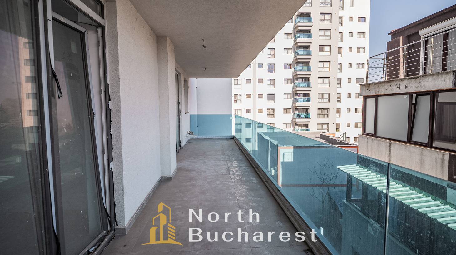 https://images.northbucharest.ro/kV7n5arsJOJ8xCSEq91laNtfSdVFwEEEEuG69baaxmE/watermark:0.75:so:0:30:0.39/resize:fill:1460:816:1/gravity:ce/bG9jYWw6Ly8vZXN0YXRlL2xyLzQ1ZjcxYzk2LTg2NzQtNGI4Yy1hMjg5LWY3MDE2YjY2NzQxYy5qcGVn