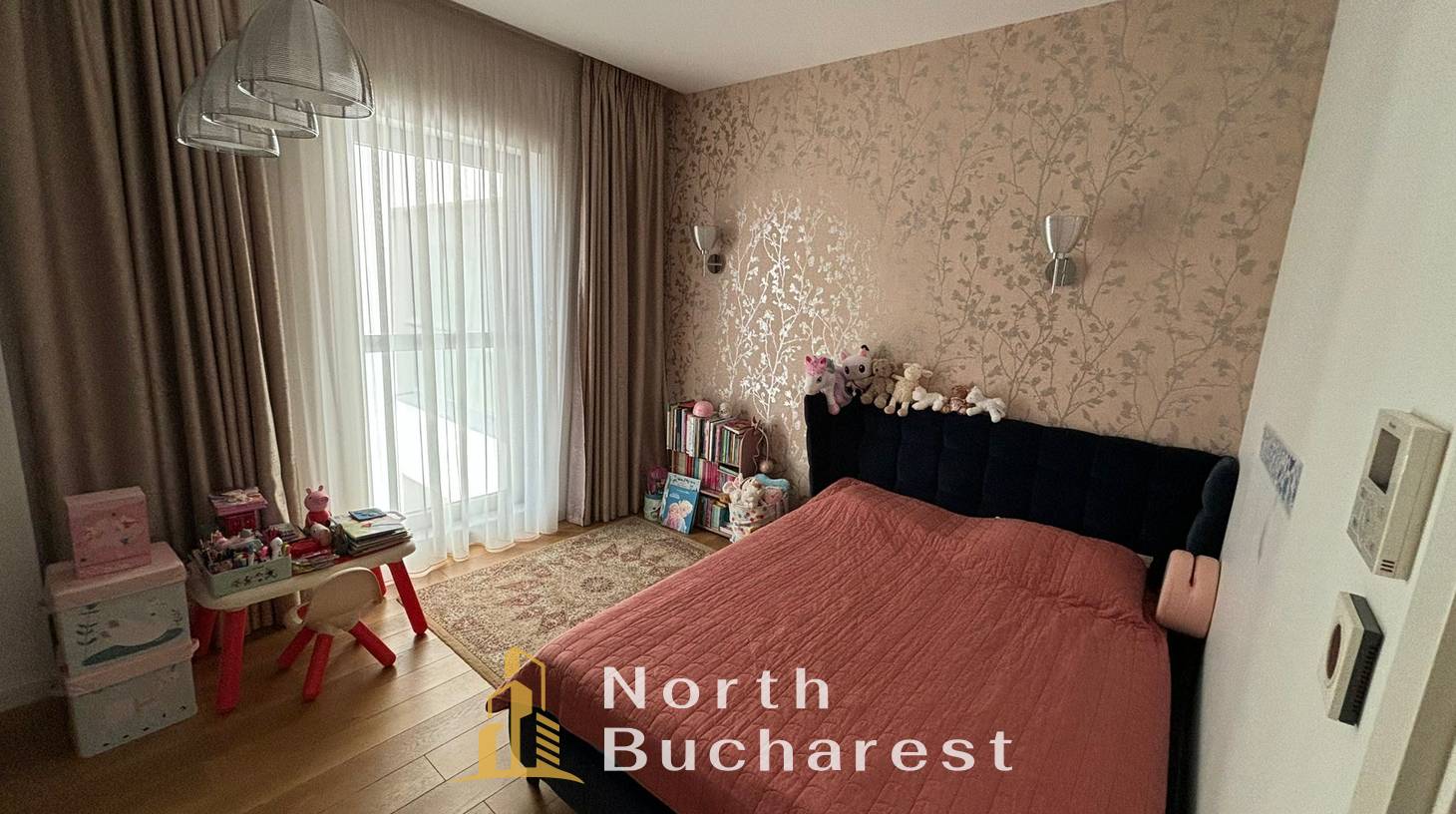 https://images.northbucharest.ro/kcqPUcabGcdjg0L3HrD9mP1gONNzODzrUSDhtpqMbiw/watermark:0.75:so:0:30:0.39/resize:fill:1460:816:1/gravity:ce/bG9jYWw6Ly8vZXN0YXRlL2xyLzUyYzFkMTE0LWE0ZmUtNDQ2OS05YmE5LWRiMGNjOWFkOTZkMy5qcGVn