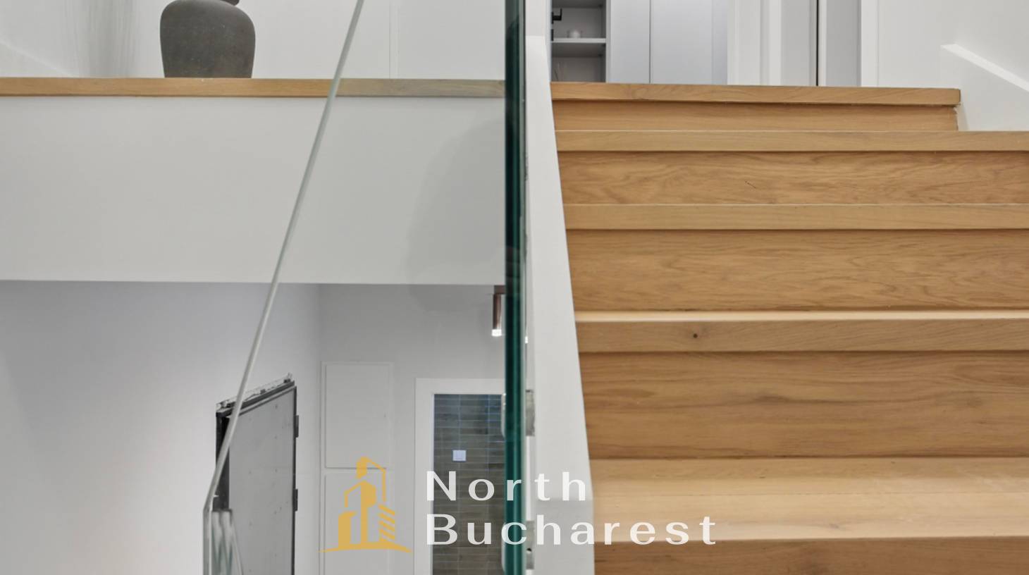 https://images.northbucharest.ro/ke6AOMihHvyt77Z6TNIq4MwF_s0Gxro_ImEN3t_pJR8/watermark:0.75:so:0:30:0.39/resize:fill:1460:816:1/gravity:ce/bG9jYWw6Ly8vZXN0YXRlL2xyLzg5NzI1N2Y3LTQ4NjAtNGNhMC04NjI1LTkwNGY3ZjM1ZGQyMi5qcGVn