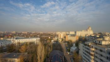 https://images.northbucharest.ro/lySY9VyU9Y2bTo1zWZya6WNeHf5NZX_bZFNEGTVhG2o/resize:fill:350:198:1/gravity:ce/bG9jYWw6Ly8vZXN0YXRlL2xyLzU0YzI2MzlkLWQxMDItNGExZC04NGJjLWUzZGIwZjNkMzI2ZC5qcGVn