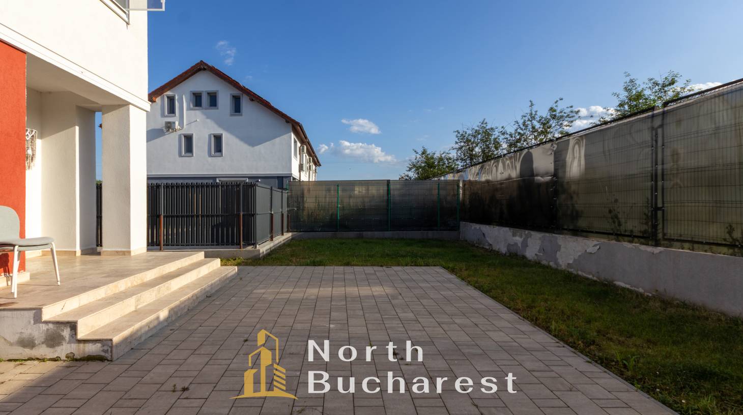 https://images.northbucharest.ro/mHam-CO3_tCyE3tmbnc0kbMO4AsC0nCzCg83UUzXpV0/watermark:0.75:so:0:30:0.39/resize:fill:1460:816:1/gravity:ce/bG9jYWw6Ly8vZXN0YXRlL2xyLzk5YTMwZWY0LTUwNTUtNDdjNC04NTU5LWEwZTAzNjRiYzgzZi5qcGVn