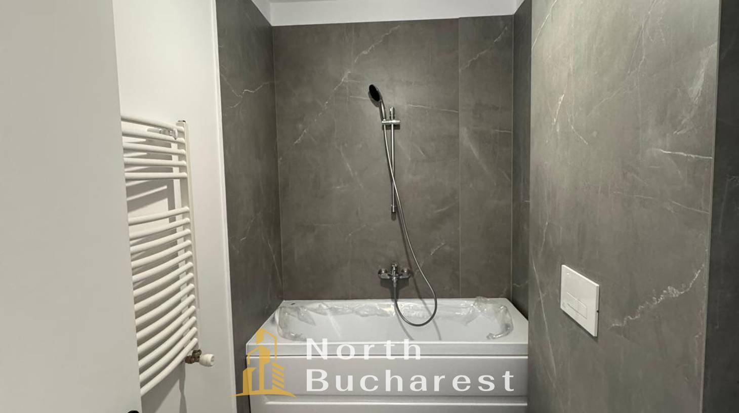 https://images.northbucharest.ro/mf5ICTCdq-M50sHAnpmyJEpzB1d0qDQJtxx1OObxLxM/watermark:0.75:so:0:30:0.39/resize:fill:1460:816:1/gravity:ce/bG9jYWw6Ly8vZXN0YXRlL2xyLzdkMmM2ZWE4LTQ2ZGQtNDlhOC1hOGYyLWRhMjAxN2UxNmQ4Ni5qcGVn