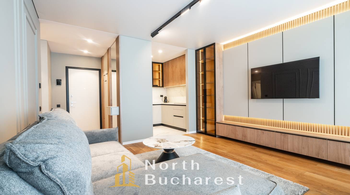 https://images.northbucharest.ro/nM14cy_-X1H2VBrhMNBS1KbkYH9GIQrX1EuN_w6BLA0/watermark:0.75:so:0:30:0.39/resize:fill:1460:816:1/gravity:ce/bG9jYWw6Ly8vZXN0YXRlL2xyLzM2OGViNjAwLWRiNTYtNDhmNi1iNzg1LWY3OTE2ZWUzNTFkZC5qcGVn