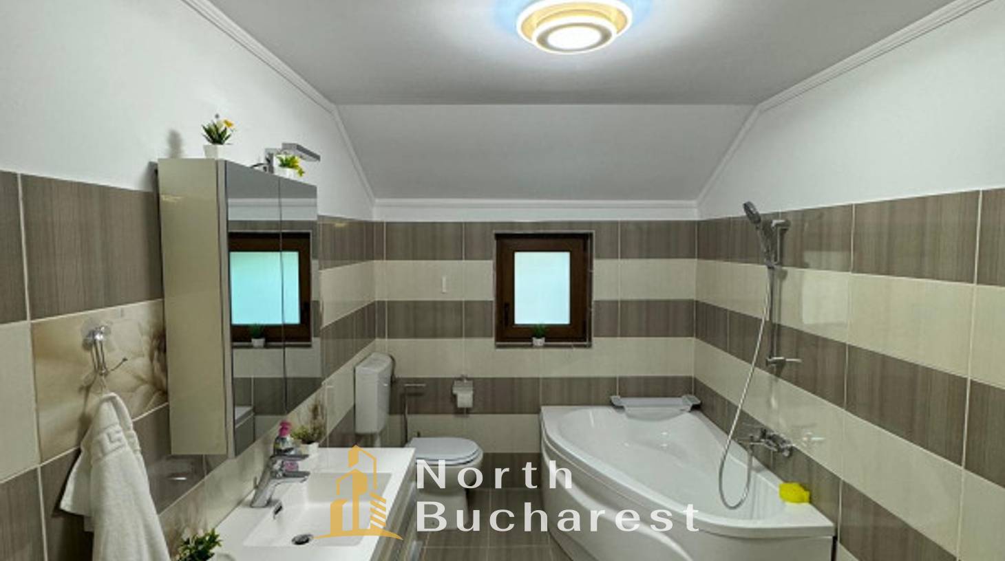 https://images.northbucharest.ro/nM9Ncuk_g9ORSl6zKZLLXwhs1gczAudGqF_nb00LWN8/watermark:0.75:so:0:30:0.39/resize:fill:1460:816:1/gravity:ce/bG9jYWw6Ly8vZXN0YXRlL2xyLzducDJpeHJya2I3NHNvYS02NjVfMTQuanBn