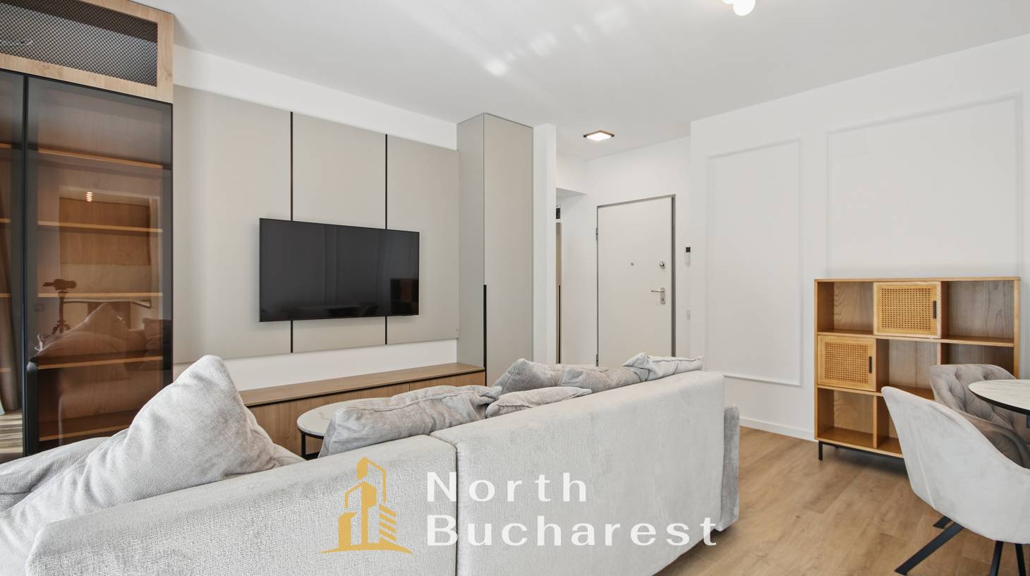 https://images.northbucharest.ro/nk8mv4STVY-gC4r6X3KgYyA9np8-Zk3Poc869jIM98I/watermark:0.75:so:0:30:0.39/resize:fill:1460:816:1/gravity:ce/bG9jYWw6Ly8vZXN0YXRlL2xyL2YyMjM4MWI2LWIxZTYtNGJlNC04ZTRiLWVmMGU4ODdhMjMzZC5qcGVn