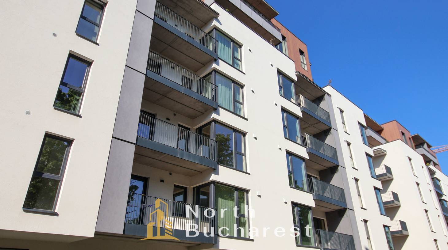 https://images.northbucharest.ro/nyPInwVMN9gvf3nVIifnz9IzbWyLFE7qjf5fQ7JmPw0/watermark:0.75:so:0:30:0.39/resize:fill:1460:816:1/gravity:ce/bG9jYWw6Ly8vZXN0YXRlL2xyL2I3OGI1MWFiLWJhOGItNDU4MC1hMTk2LTJiYmMwNjU3YjA2ZC5qcGVn