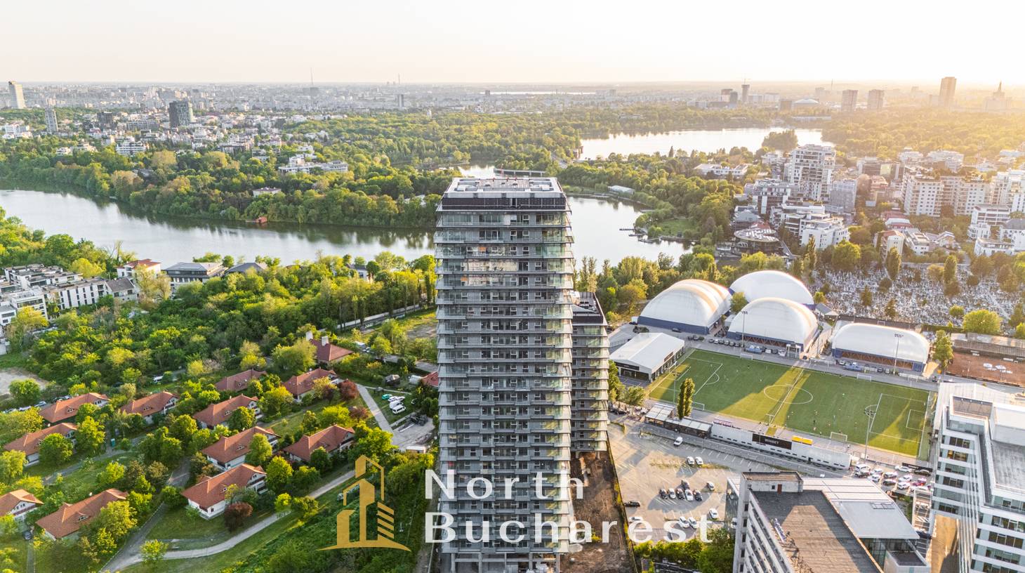 https://images.northbucharest.ro/oTerE2J2PNDDtwHmhF2Uv3vhgjgvMRLP-Sct60c5N9Q/watermark:0.75:so:0:30:0.39/resize:fill:1460:816:1/gravity:ce/bG9jYWw6Ly8vZXN0YXRlL2xyLzY2NWRkNzAxLTNlM2UtNGY4Yi1iZGQyLTAxYTEyMmVmN2ZiMi5qcGVn