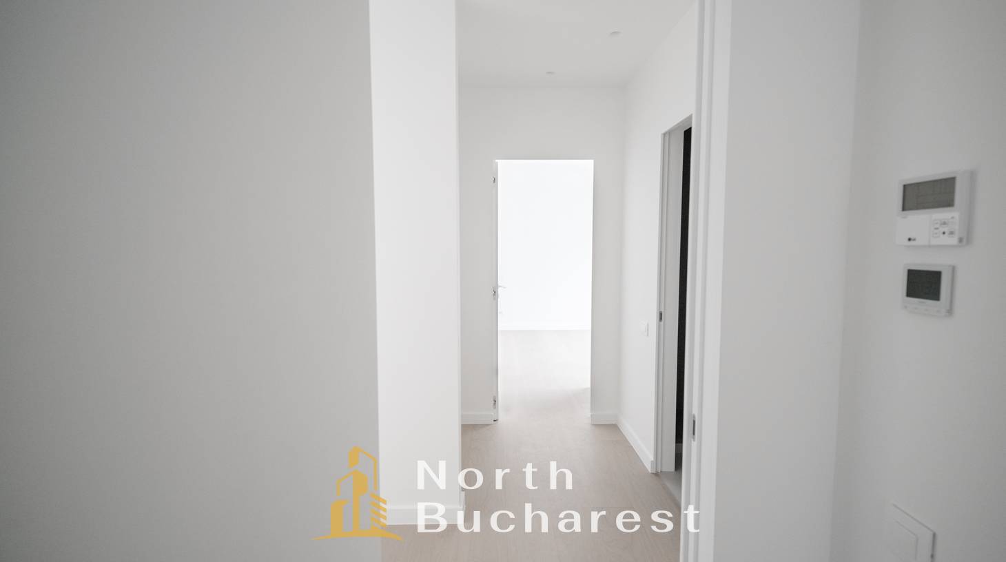 https://images.northbucharest.ro/oXUBIFNaBSH_B0n7PTPvgpzutz0Mi2sDIqTkbwMKu0I/watermark:0.75:so:0:30:0.39/resize:fill:1460:816:1/gravity:ce/bG9jYWw6Ly8vZXN0YXRlL2xyL2E0MTQ2OGIyLTA5NDUtNDgxMS04OGQ3LTIxMmVjZGM1Y2E2NS5qcGVn