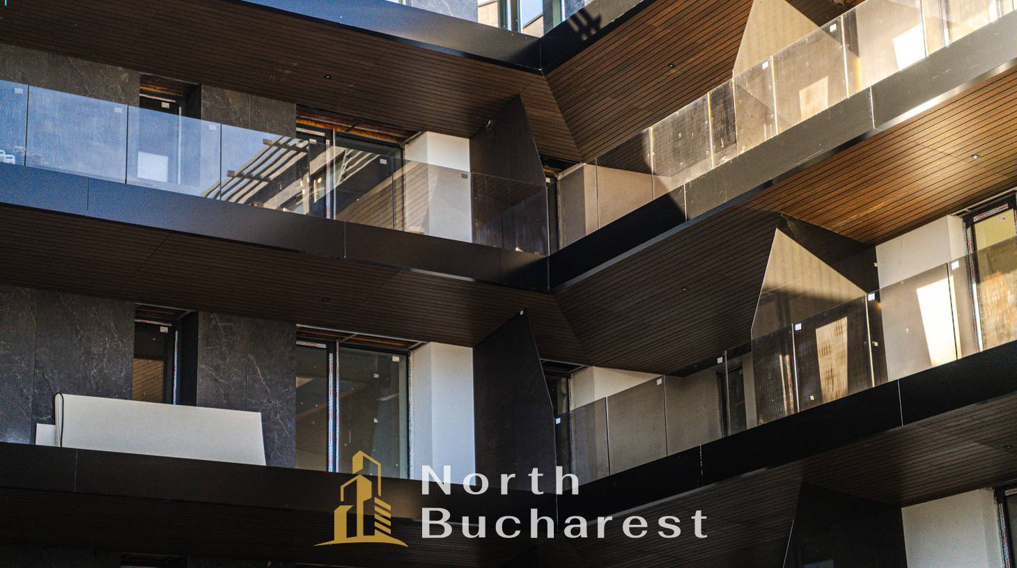 https://images.northbucharest.ro/oZOqi_F2FLEpXr1JaB6LDlG215OWUOLQyln9zBWZ12Q/watermark:0.75:so:0:30:0.39/resize:fill:1460:816:1/gravity:ce/bG9jYWw6Ly8vZXN0YXRlL2xyLzdlY2VjMmM0LWI1YTQtNDUxYy1iMjk5LTFmYmFkNjY2ZDc2MS5qcGVn