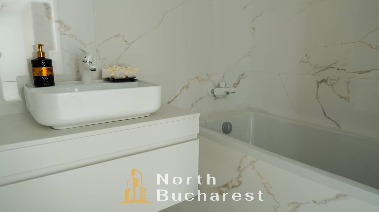 https://images.northbucharest.ro/om8--MEm3LVXQWWMZ1uqPN9NEZIIU3gqsk6VnvBVyHs/watermark:0.75:so:0:30:0.39/resize:fill:1460:816:1/gravity:ce/bG9jYWw6Ly8vZXN0YXRlL2xyLzhlYWIzZWMxLTgzNmMtNDZhOC1iZDkxLTAyMmFiYTY5ZWUyMS5qcGVn