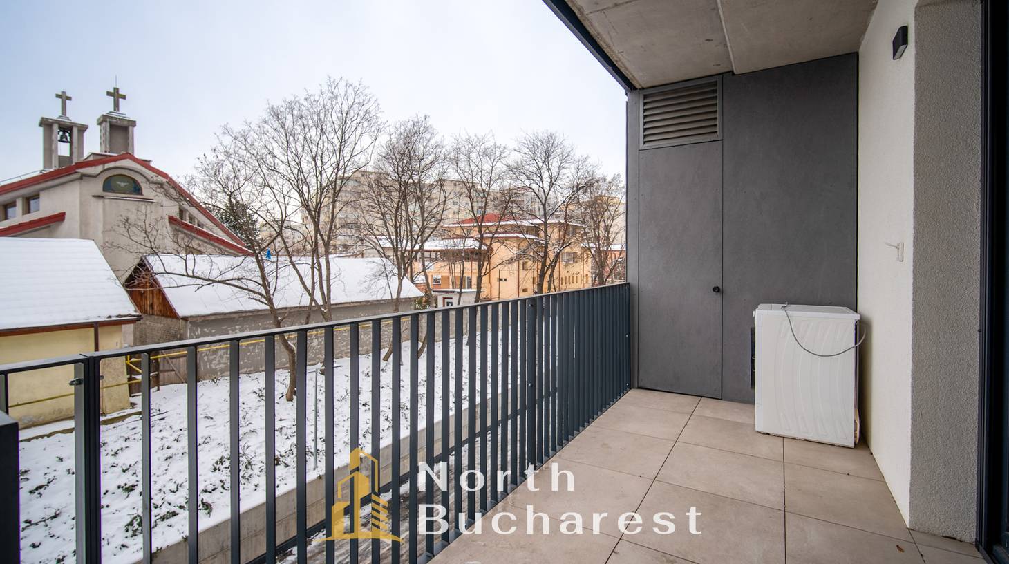 https://images.northbucharest.ro/pEDSX-qJpLxVAamt02GfRmwpMYP8eMadwkrCpny1kBs/watermark:0.75:so:0:30:0.39/resize:fill:1460:816:1/gravity:ce/bG9jYWw6Ly8vZXN0YXRlL2xyLzUyYWQ4YmIyLTA0NWEtNDkyOS05YTRiLTNkZmFlNmQyZTQ5Mi5qcGVn