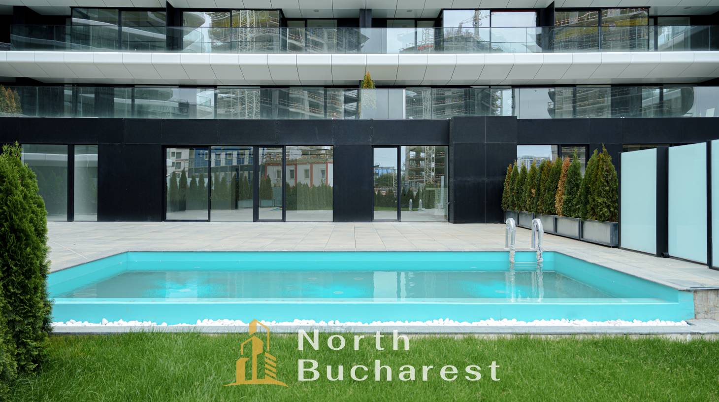 https://images.northbucharest.ro/pvWNmv4nNvwGWmNyF354hLWnu1zN43_2pvI1XgdcR8M/watermark:0.75:so:0:30:0.39/resize:fill:1460:816:1/gravity:ce/bG9jYWw6Ly8vZXN0YXRlL2xyL2JkYTg1N2IwLTIyOWItNGVkMS05ZjdlLTBiZmUxMDk5MjNlYi5qcGVn