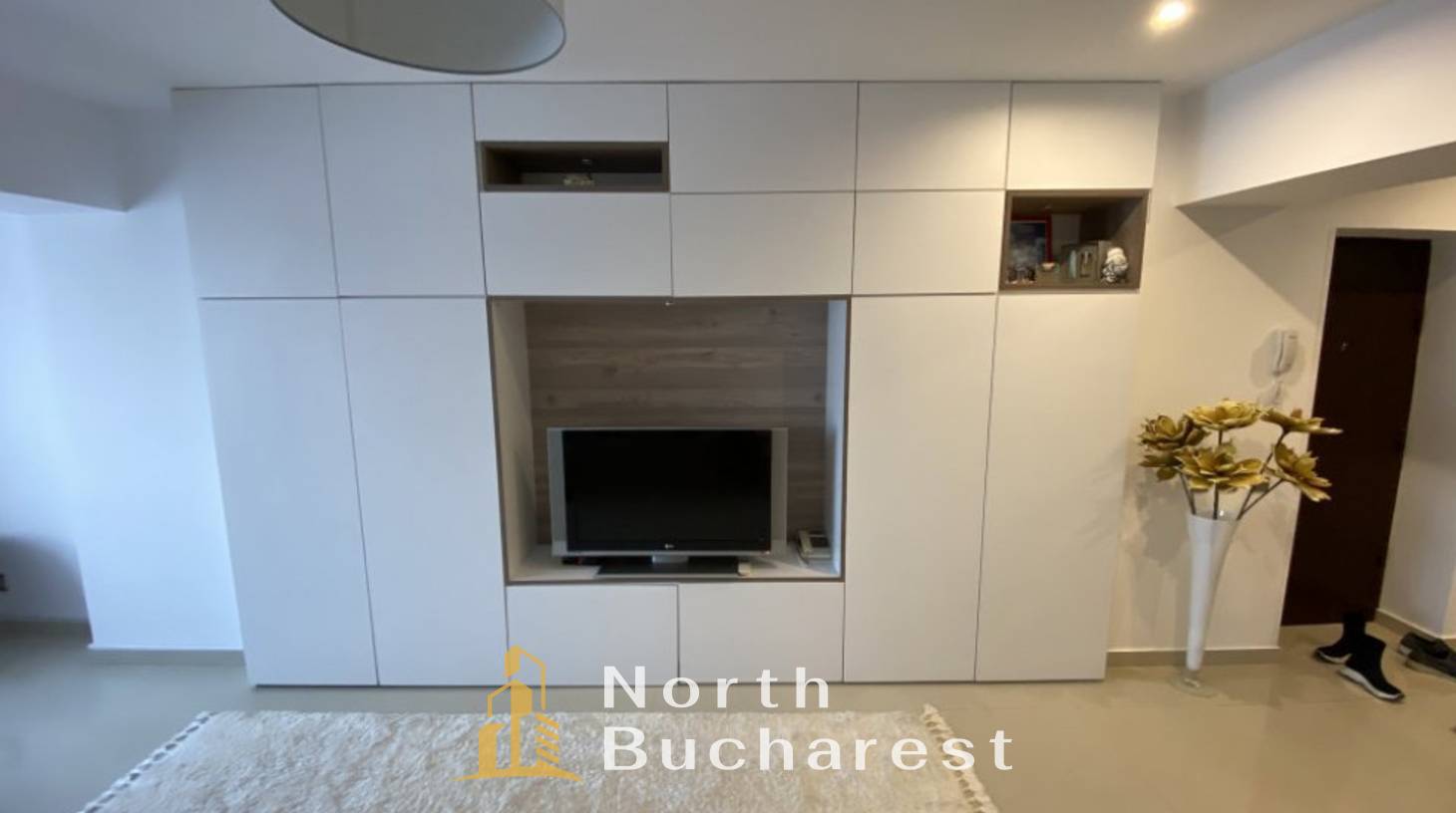 https://images.northbucharest.ro/pxqXkz1YYNqlSofwcxfmVuwXLt_rMKNhI4DS6pZXL5A/watermark:0.75:so:0:30:0.39/resize:fill:1460:816:1/gravity:ce/bG9jYWw6Ly8vZXN0YXRlL2xyL2gzcTI5MmRkNG15N3llcy02NjlfMy5qcGc