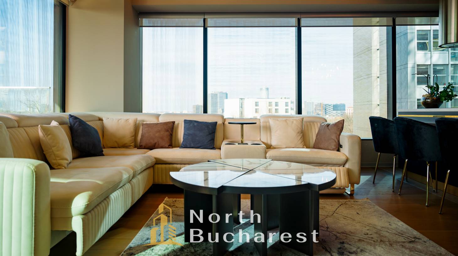 https://images.northbucharest.ro/q8lXoh34TUvDw8fRqvPUZNBIB9z5Kww8xnJ10l-tDrI/watermark:0.75:so:0:30:0.39/resize:fill:1460:816:1/gravity:ce/bG9jYWw6Ly8vZXN0YXRlL2xyLzJmNzE0OTcxLTZkMjQtNDdjOC1hZjU4LWFjOWM0ZWU2NmRkMS5qcGVn