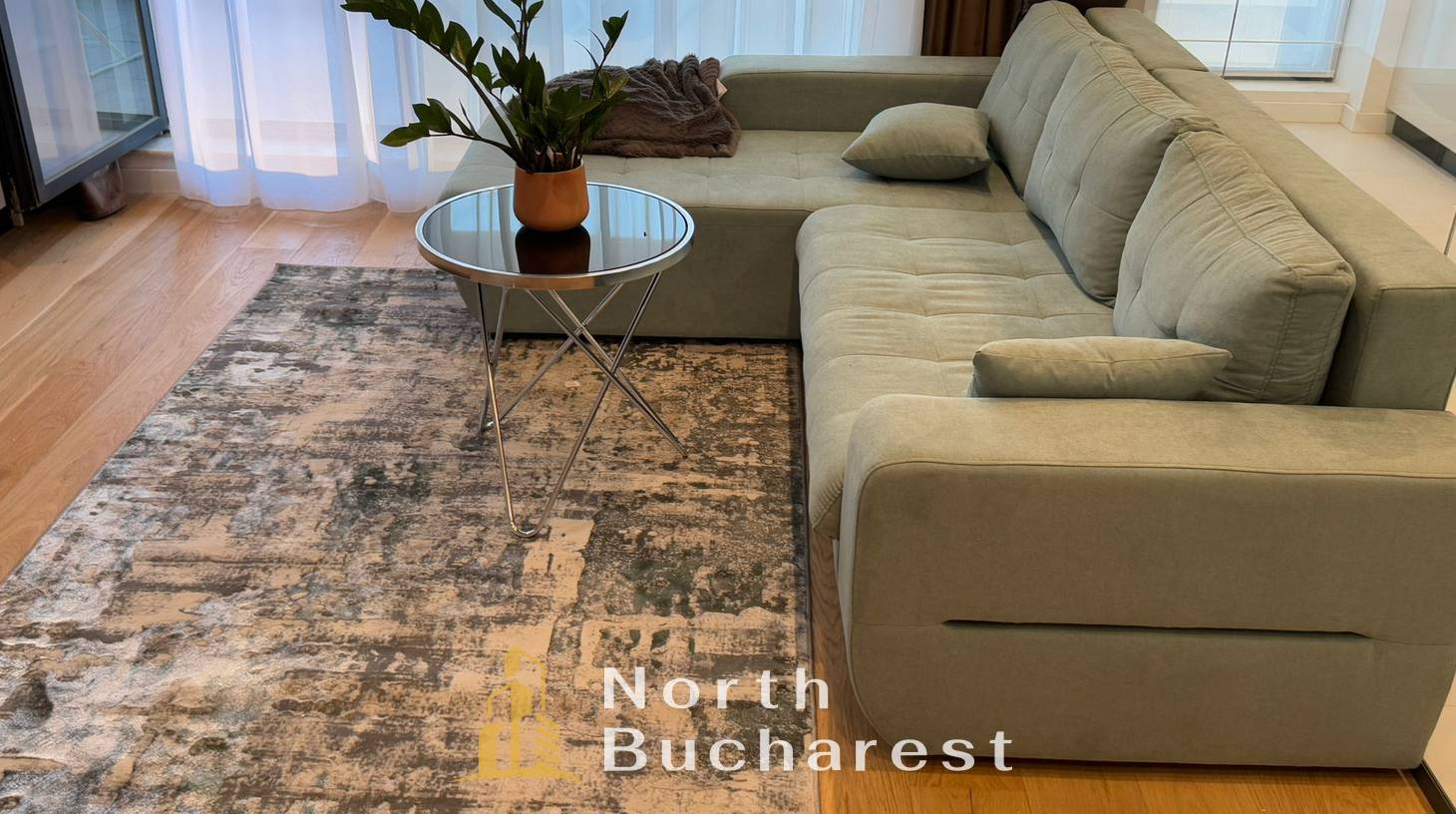 https://images.northbucharest.ro/qo9XTR1sCIHTSFJ0EyY46it7yF2tf_9HllZZte7kEQ4/watermark:0.75:so:0:30:0.39/resize:fill:1460:816:1/gravity:ce/bG9jYWw6Ly8vZXN0YXRlL2xyLzZmNTNkNDhiLTZmZjMtNDE4NS04Yjg2LWM5ZDU2YWQ2Yjg0My5qcGVn