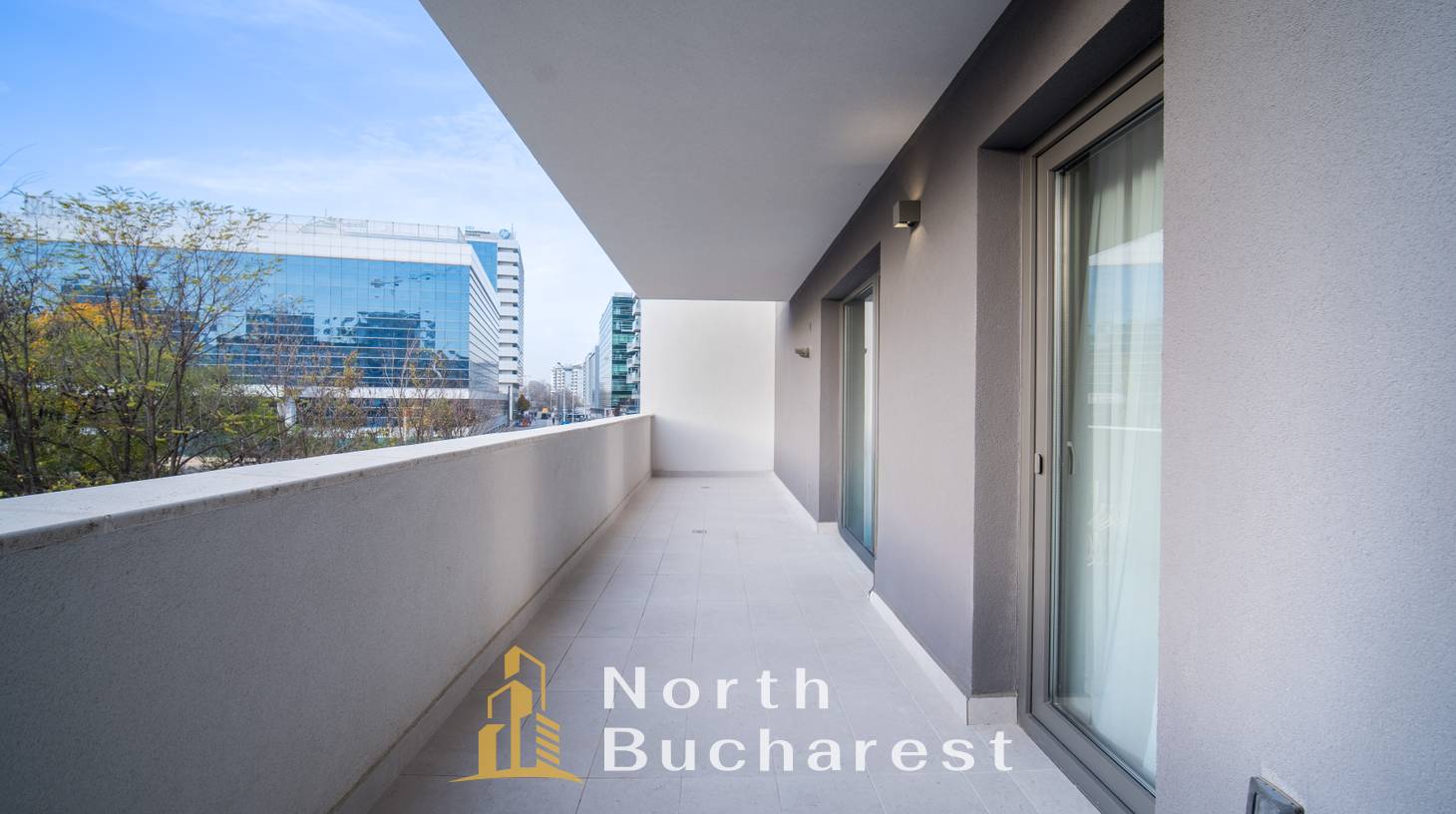 https://images.northbucharest.ro/qp2VfPvvyPqmwIJYNqmJLdHBchUksYzgrKzTsIeMcXM/watermark:0.75:so:0:30:0.39/resize:fill:1460:816:1/gravity:ce/bG9jYWw6Ly8vZXN0YXRlL2xyLzExOWQxYzE1LTA3ZTktNDAwNS04MzE5LWI3NGI3MThjYTUwMy5qcGVn