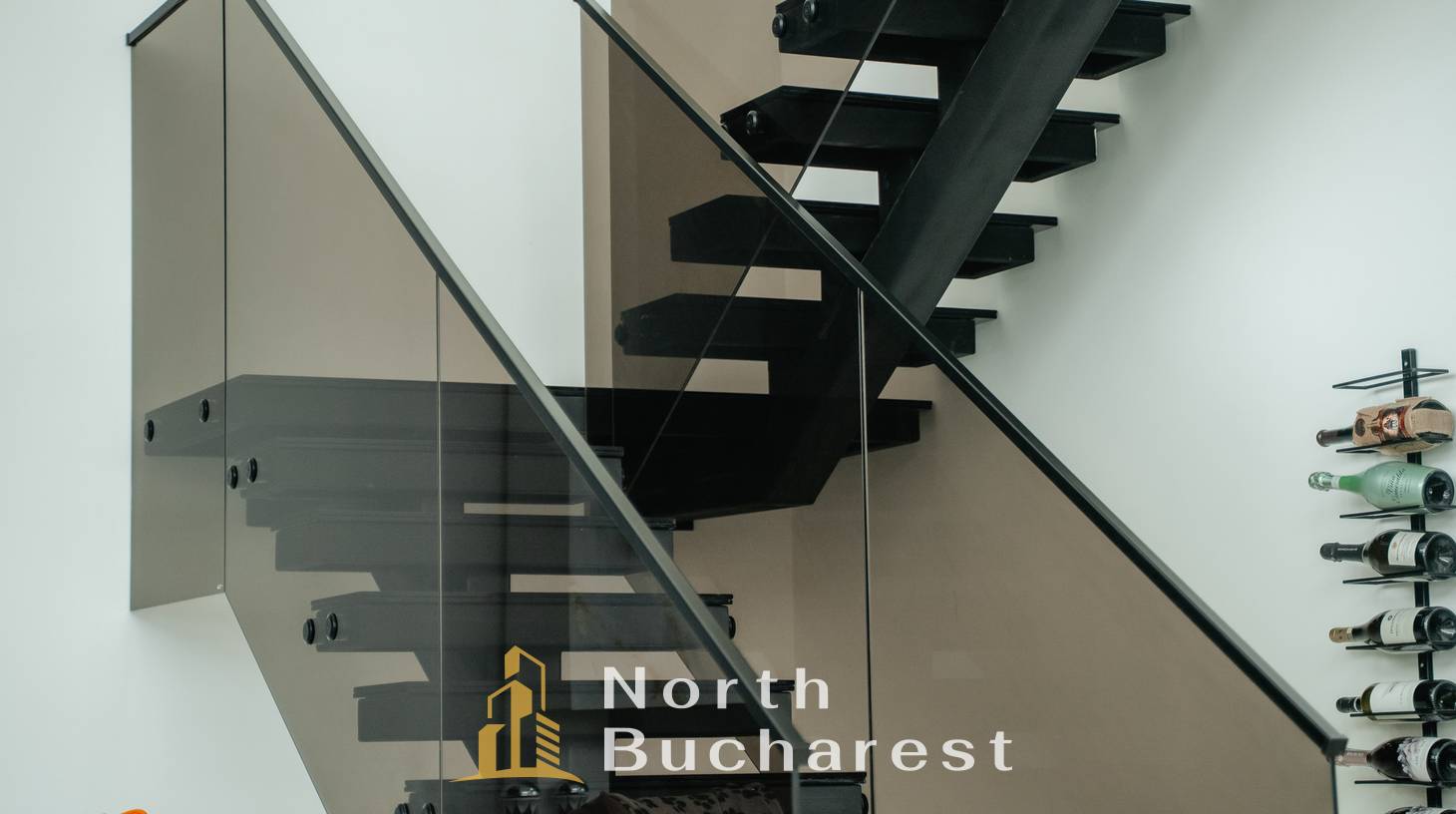 https://images.northbucharest.ro/rKmqUK_rry6Ed97R38RAcdcjvZ6whvmHXwjxLxvvLWM/watermark:0.75:so:0:30:0.39/resize:fill:1460:816:1/gravity:ce/bG9jYWw6Ly8vZXN0YXRlL2xyLzM2MjE2Mjg0LTQ4OGEtNDU0Ni04MzNkLTg3MjZhY2Q4NDczMS5qcGVn