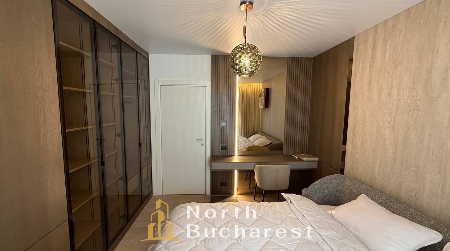 https://images.northbucharest.ro/rtLHgvQP2QtKqt1rmrGiMTOXjZjyTN1efoQ3RIVjjV8/watermark:0.75:so:0:30:0.39/resize:fill:1460:816:1/gravity:ce/bG9jYWw6Ly8vZXN0YXRlL2xyL2Q3Yjk2NjhhLTU1MDktNDQ0OC1iNDg0LTVhYTVkNzhiZjZjOS5qcGVn