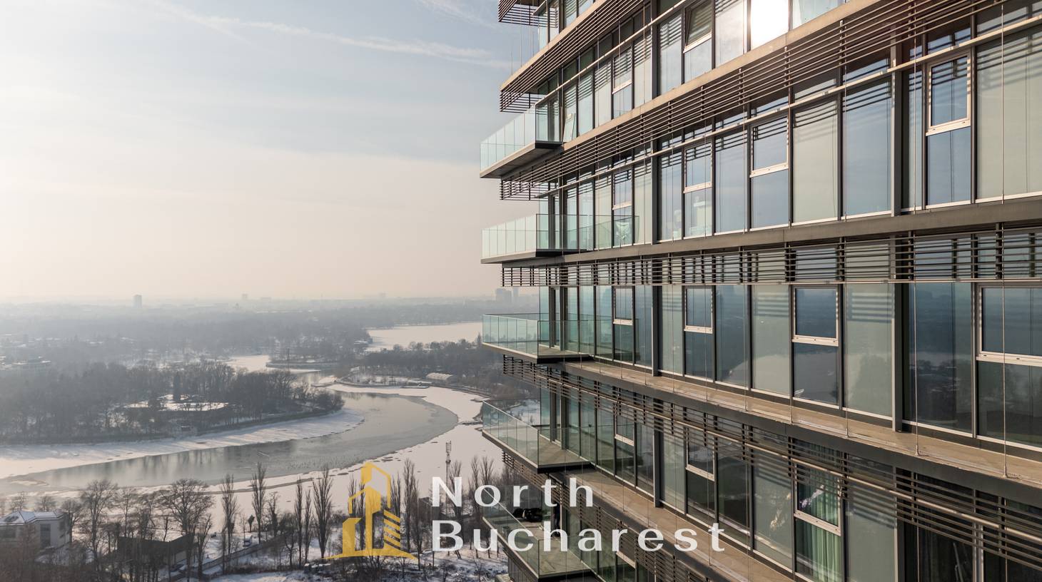 https://images.northbucharest.ro/rujXvPBBmoAtlpk68kuRdtweZ6hw5YeqVobOFxQoGIM/watermark:0.75:so:0:30:0.39/resize:fill:1460:816:1/gravity:ce/bG9jYWw6Ly8vZXN0YXRlL2xyLzVmNzg4MjE0LWFmMTAtNDA5NC04MDBmLTQwOWQzMzEwNGRlNS5qcGVn