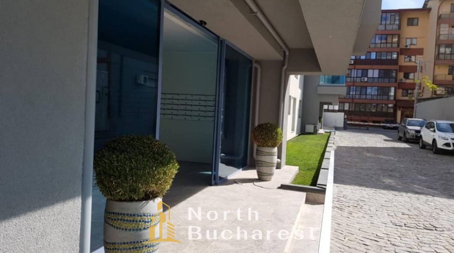 https://images.northbucharest.ro/rxQYzXlqMCusMlfMvakO9RHr5EVfoza6wfRTuQClNXI/watermark:0.75:so:0:30:0.39/resize:fill:1460:816:1/gravity:ce/bG9jYWw6Ly8vZXN0YXRlL2xyL2RiMmtsZHg4dW91Ymk3Yi02NzNfMTMuanBn