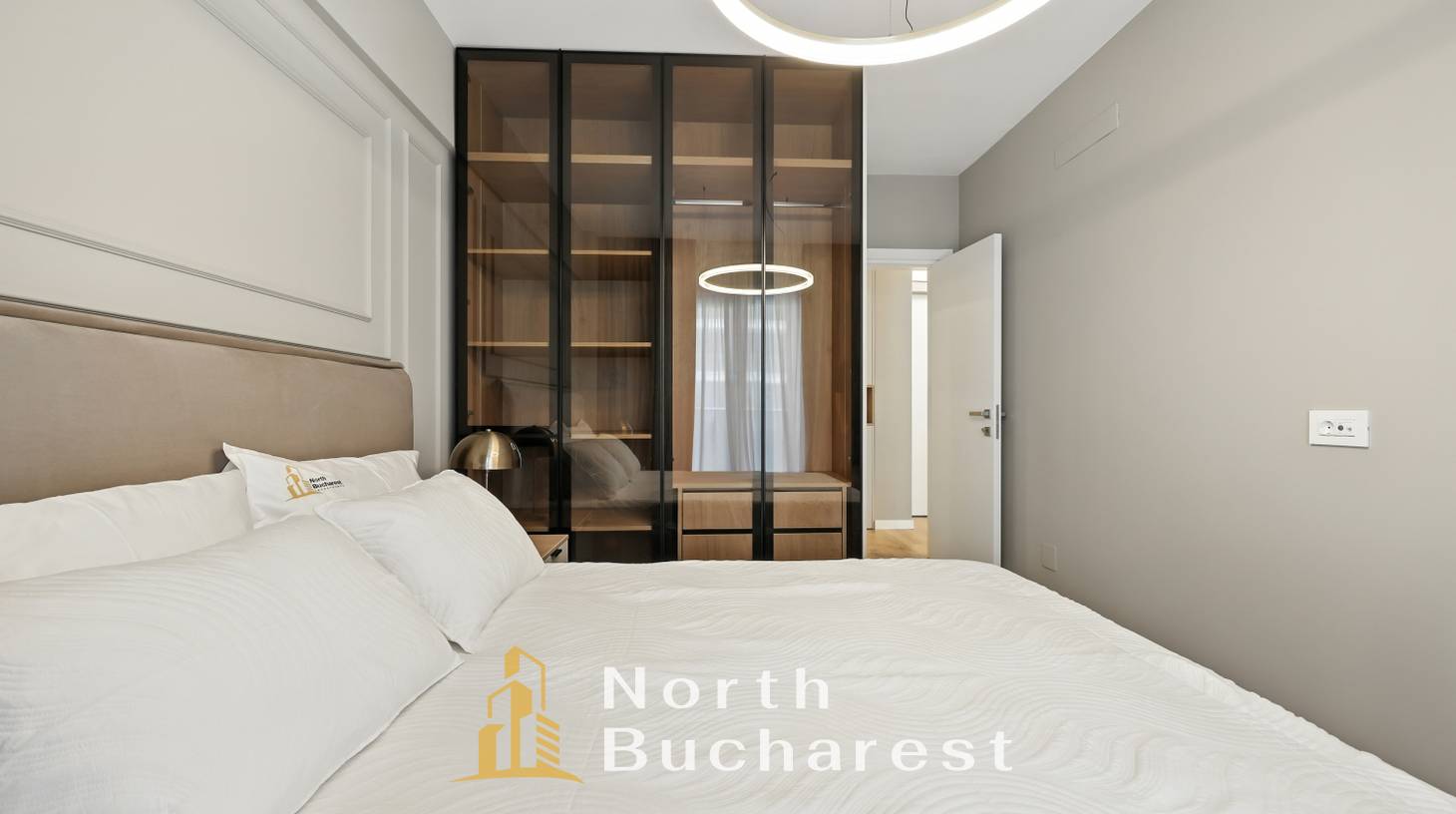 https://images.northbucharest.ro/sYyWe_LSOQVwg89T_rtzBzmwm3ygx-RDs7alGJBhrjw/watermark:0.75:so:0:30:0.39/resize:fill:1460:816:1/gravity:ce/bG9jYWw6Ly8vZXN0YXRlL2xyL2RlYjAzOTQ3LTg4MWEtNGNjOC1iMDBjLTAxNzJkZjcwNmZhNS5qcGVn