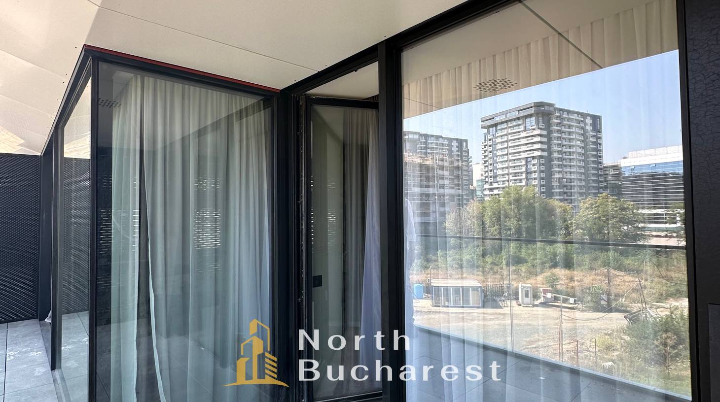 https://images.northbucharest.ro/s_znG8yTu-Prc7Ux9v90OEbaep55dnofInIGM3Gs37I/watermark:0.75:so:0:30:0.39/resize:fill:1460:816:1/gravity:ce/bG9jYWw6Ly8vZXN0YXRlL2xyL2RhMzUzZWUzLTg0ODMtNDI0ZS1iYjI5LTE1MTJhYTI1OTNhOC5qcGVn