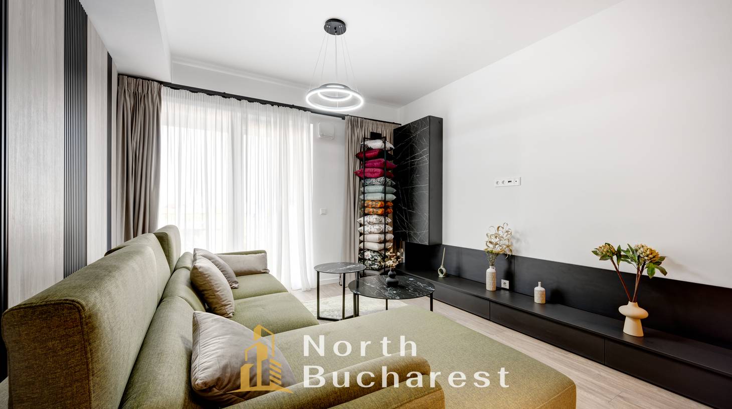 https://images.northbucharest.ro/sk5tU3J75XM9PQFqU5D1xBYH14i2_8gI1-Q37dMLwmE/watermark:0.75:so:0:30:0.39/resize:fill:1460:816:1/gravity:ce/bG9jYWw6Ly8vZXN0YXRlL2xyLzViNGY1M2VmLTEzMTYtNDg4NS05MGViLTVhMDZlNDYzYjI4YS5qcGVn