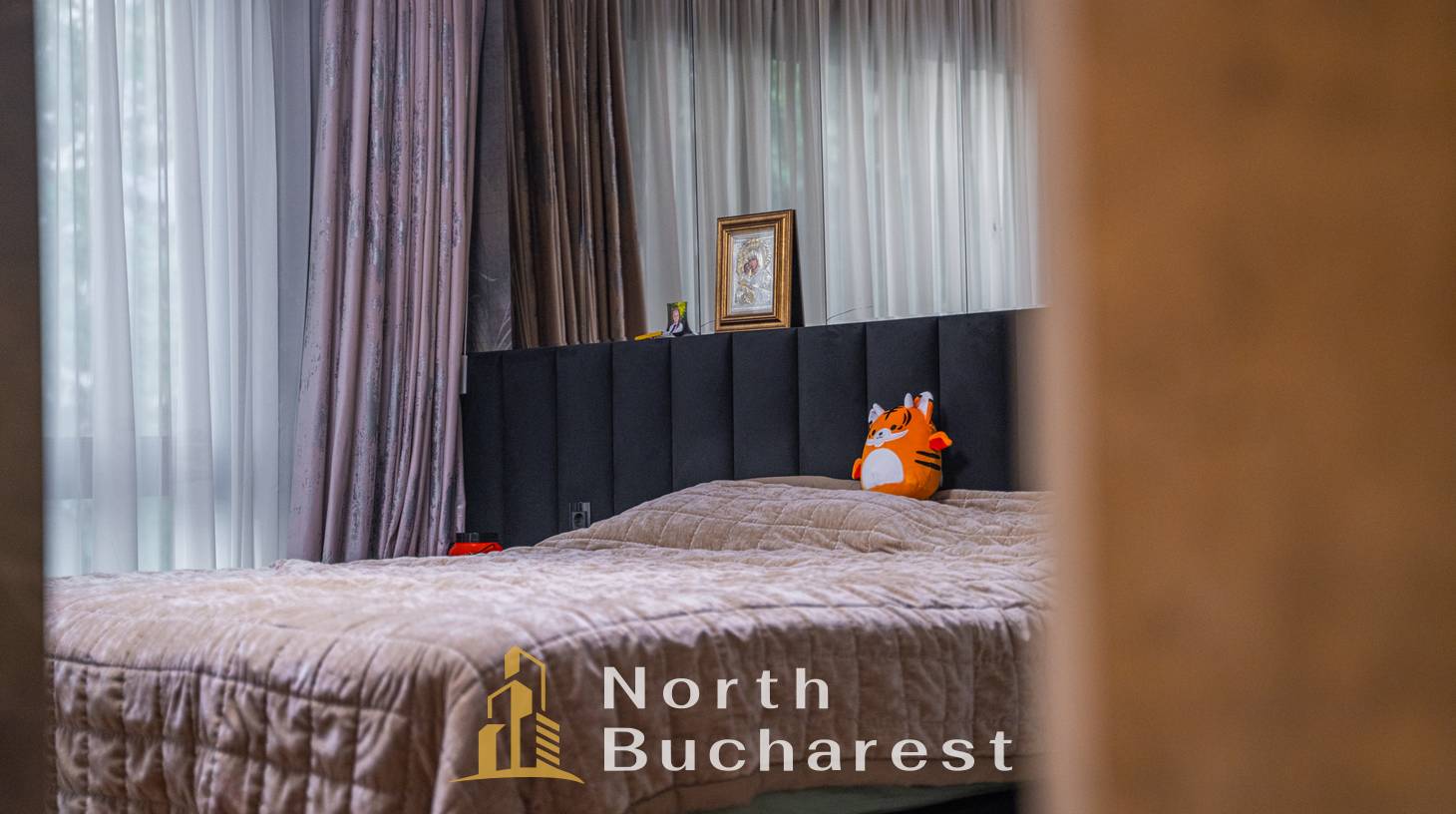 https://images.northbucharest.ro/tqsowHGVEFaWkxFkHEh4p8GQlDZbmgFkHg01Wvj0Gd8/watermark:0.75:so:0:30:0.39/resize:fill:1460:816:1/gravity:ce/bG9jYWw6Ly8vZXN0YXRlL2xyL2IzZWIwMGU0LWI1ZTMtNGEzYi1iYWI2LWQxYzliMTllMGVjOS5qcGVn