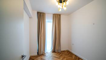 https://images.northbucharest.ro/tvTnLkaWsUasTt2w_Hfi1UM36RM-nNHtfVizJRWnr_4/resize:fill:350:198:1/gravity:ce/bG9jYWw6Ly8vZXN0YXRlL2xyLzRiNjliZGYxLTk5MTgtNDZlNy1iMjRlLTkwODRmNmQxOTM3YS5qcGVn