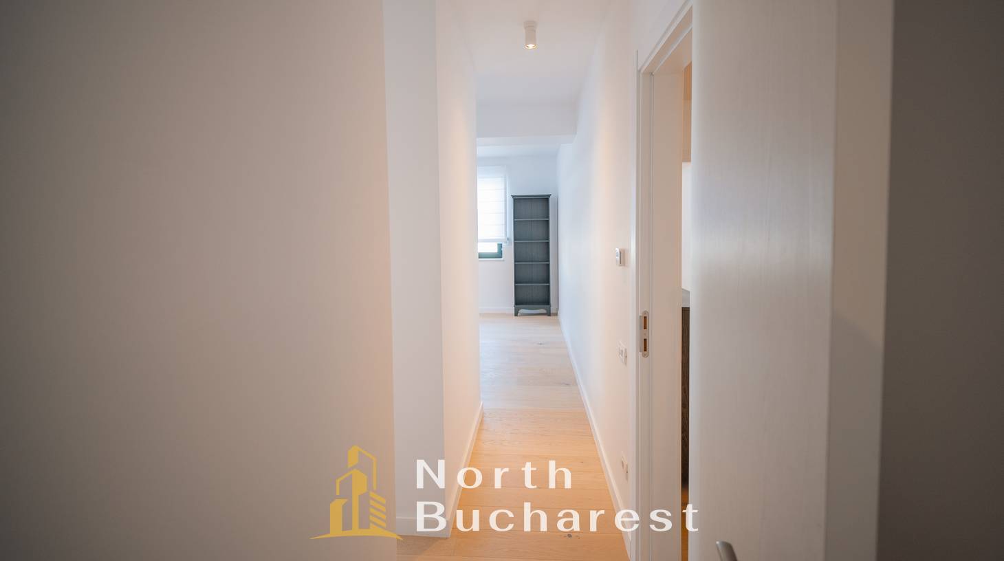 https://images.northbucharest.ro/u6KmJXoZN334rRaRgfMe_os3stLNuw6Uqd9ry26LkI4/watermark:0.75:so:0:30:0.39/resize:fill:1460:816:1/gravity:ce/bG9jYWw6Ly8vZXN0YXRlL2xyL2EwODc4YzUwLWZmODMtNDgwOC04NDc1LTkyMjE3YjNhZjZlZC5qcGVn