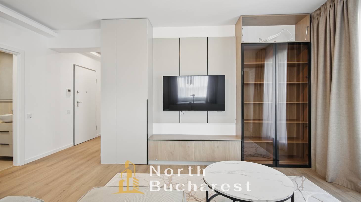https://images.northbucharest.ro/u9KSdU6WrJUplr_JW2E12mICaloUlFzdp6PG4Y9WWp4/watermark:0.75:so:0:30:0.39/resize:fill:1460:816:1/gravity:ce/bG9jYWw6Ly8vZXN0YXRlL2xyL2UwMmE4NzA0LTg0M2QtNGY1MS05ZmRjLWE3NjBhMmI3NDg4MS5qcGVn