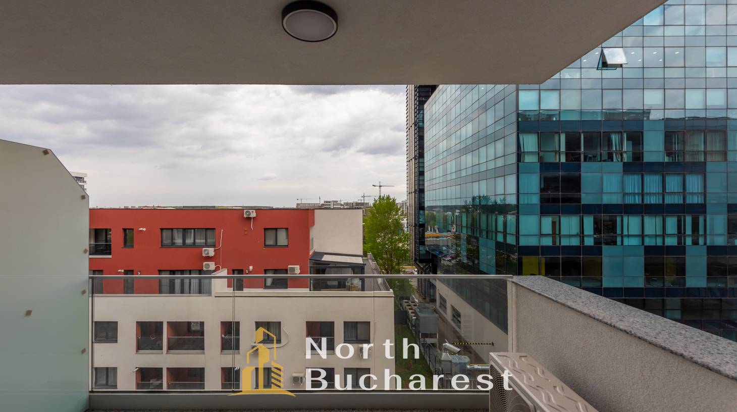 https://images.northbucharest.ro/uBCwMnBeDkzepBs7jl-M8ZIEUBDHFyONbHFQ5Zsnp18/watermark:0.75:so:0:30:0.39/resize:fill:1460:816:1/gravity:ce/bG9jYWw6Ly8vY29tcGxleC9zbGlkZXMvLTYyNzI3MS5qcGc