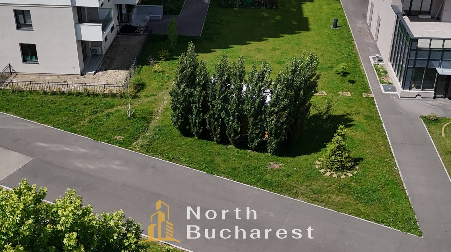 https://images.northbucharest.ro/uMb7RJ_iVsVSotwgAp-kck4aoAnKJy1LbOeWTY1U2ic/watermark:0.75:so:0:30:0.39/resize:fill:1460:816:1/gravity:ce/bG9jYWw6Ly8vZXN0YXRlL2xyLzFiYzcwYjNlLTdlNWYtNGRlYy05Njk0LWRlZTk2YzZmMmI3MC5qcGVn