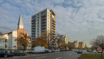 https://images.northbucharest.ro/uPQgoKmcUdmO09rpaEJ-q0okq9_KUwxAWLwnui1JZqs/resize:fill:350:198:1/gravity:ce/bG9jYWw6Ly8vZXN0YXRlL2xyL2NkYjAyYjdmLWFhMmUtNDM3Yy04OTFhLTY1YjYzNWRhZGM2OS5qcGVn