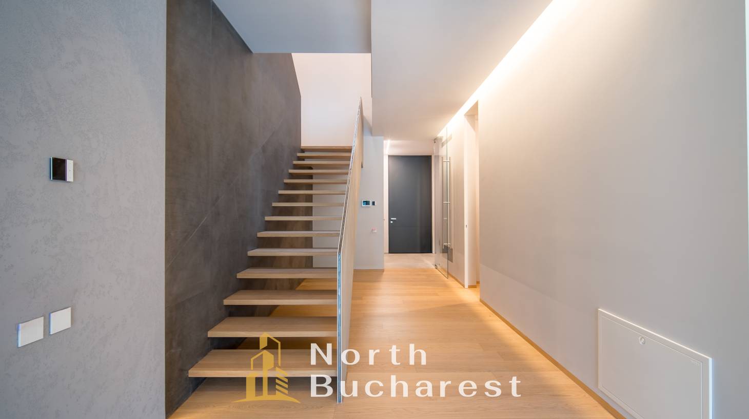 https://images.northbucharest.ro/uWUFq0khClN4ve6nTDCr8Teg_YaWno9uGwPo3BXI6rI/watermark:0.75:so:0:30:0.39/resize:fill:1460:816:1/gravity:ce/bG9jYWw6Ly8vZXN0YXRlL2xyLzUyMmI4NDE4LTRmNTctNDdjMy1iYWRkLTI2ZmU1ZDM4ZGFiOC5qcGVn