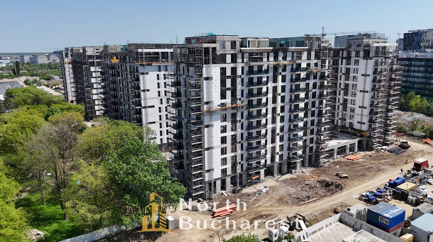 https://images.northbucharest.ro/vPyEcVMjbx6XS9SZghB9UmJTfOkzFtYQT4qzRfK4ta8/watermark:0.75:so:0:30:0.39/resize:fill:1460:816:1/gravity:ce/bG9jYWw6Ly8vZXN0YXRlL2xyL2Y4YjlmODI1LTU4MmEtNGU4Ni1hZTQ5LTg2OWZiNGUzNjBjOS5qcGVn