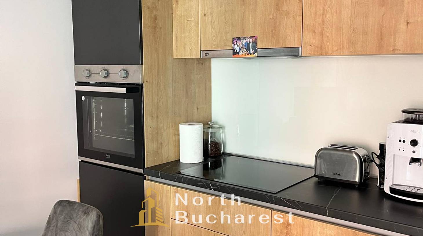 https://images.northbucharest.ro/v_QxBZC9fTzIFGl-Hju7mbZNVzk_XoqAkhjQAaljEfM/watermark:0.75:so:0:30:0.39/resize:fill:1460:816:1/gravity:ce/bG9jYWw6Ly8vZXN0YXRlL2xyLzRiMjM2OTZjLTIzZTgtNDY5NC1iYmIwLTc0MjRmNjczM2ZjZi5qcGVn