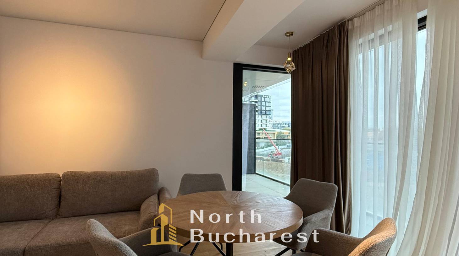 https://images.northbucharest.ro/vzkYSvNBu0hmDWrfSedS2qVL3jVjPRpBTicsWL5WMsQ/watermark:0.75:so:0:30:0.39/resize:fill:1460:816:1/gravity:ce/bG9jYWw6Ly8vZXN0YXRlL2xyLzZiZjFjM2M1LWY1OWEtNDdjNS1iNjZiLTEyYzVjOGVlNWVmYS5qcGVn