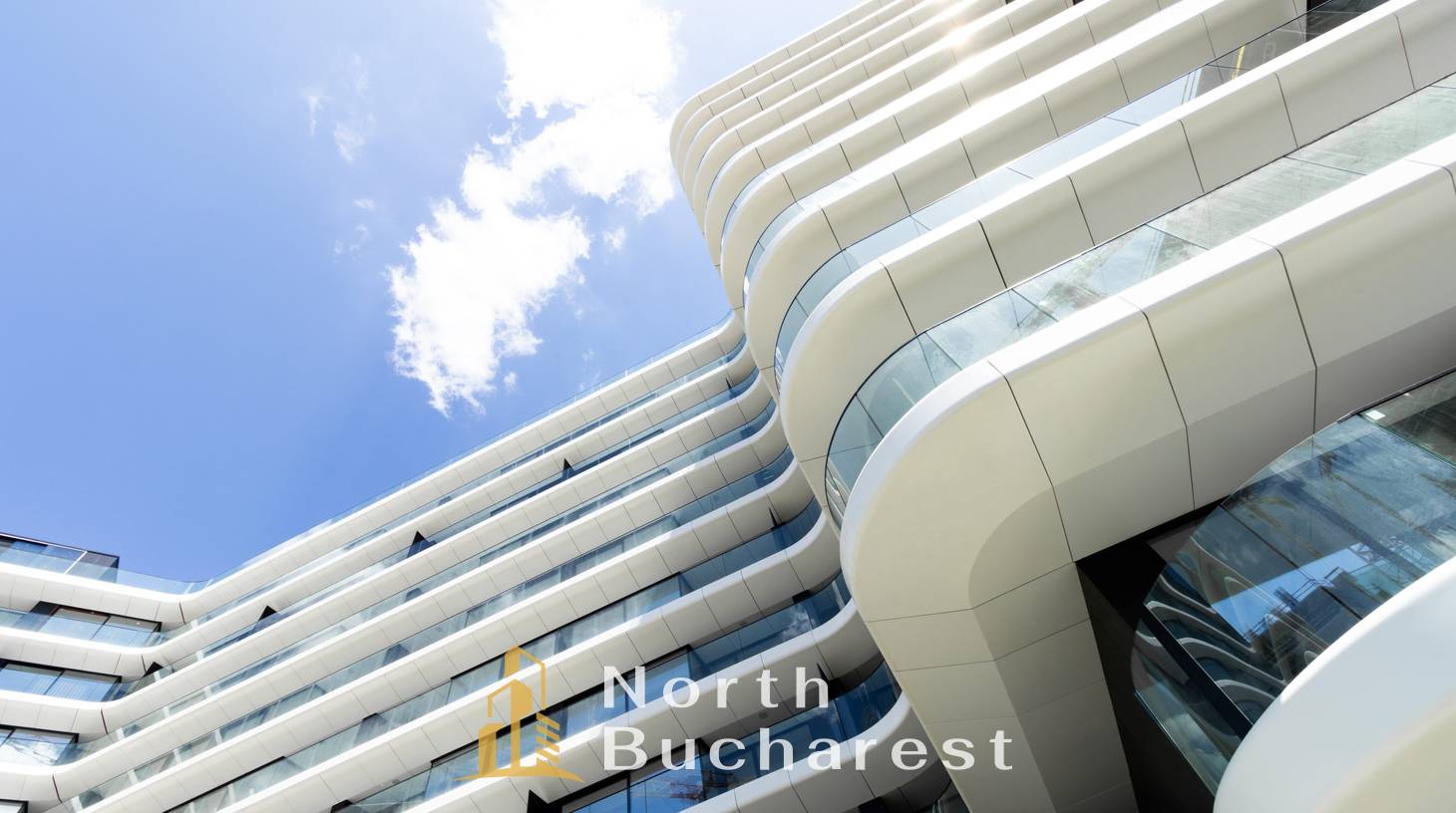 https://images.northbucharest.ro/wVXjEzAKr8gg44MYxHRUuEz5uOaDVSREiRh2IgLi6Vw/watermark:0.75:so:0:30:0.39/resize:fill:1460:816:1/gravity:ce/bG9jYWw6Ly8vY29tcGxleC9zbGlkZXMvOWQyMjRiZWEtMzQ5Ni00ODRlLWI3ZDAtNjRiMmI0MTkyMzc2LmpwZWc