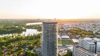 https://images.northbucharest.ro/x-M76kyZEjF9jVm6ZSFBBIrGw6xzn5JHefJK90GHi7I/resize:fill:350:198:1/gravity:ce/bG9jYWw6Ly8vZXN0YXRlL2xyLzlmOGUxNDdlLTkyODMtNDAzZS05M2U4LWUwNWFjYjVjNDZiOS5qcGVn