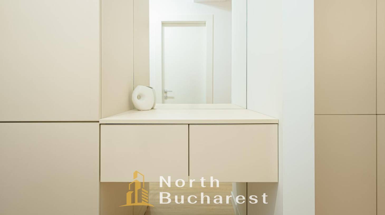 https://images.northbucharest.ro/xqDT3oyZeshvMICxuf4aiomToech9JDV7EivnSPdCDs/watermark:0.75:so:0:30:0.39/resize:fill:1460:816:1/gravity:ce/bG9jYWw6Ly8vZXN0YXRlL2xyLzBiMTRjNGYyLWYzZDktNDJhMy1hNjFmLTE1ODgwY2U4MjE2OS5qcGVn