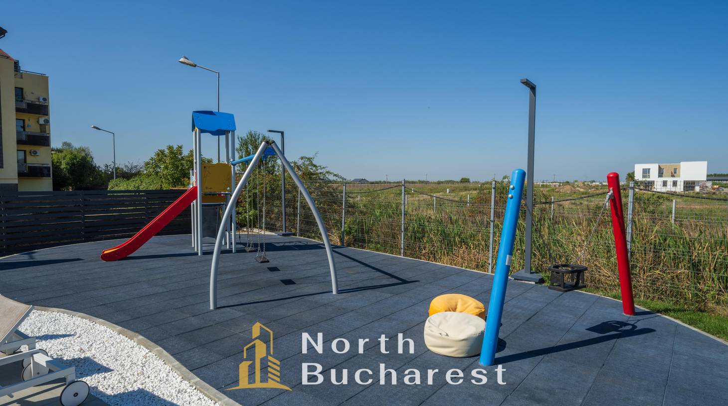 https://images.northbucharest.ro/ySAA1FZ32s2nCtAyf0dH3dgelBixnw6lBy-BCDzEizU/watermark:0.75:so:0:30:0.39/resize:fill:1460:816:1/gravity:ce/bG9jYWw6Ly8vZXN0YXRlL2xyL2VlMDFkMWY5LTY3MDgtNGFiZi05YmM1LWRjODNlMWYyZDQzOC5qcGVn