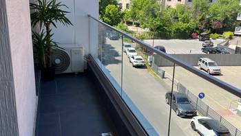 https://images.northbucharest.ro/z9AUYmetTxdV2esVn5GrJprnZlAOcdehGo-J26C-XQk/resize:fill:350:198:1/gravity:ce/bG9jYWw6Ly8vZXN0YXRlL2xyLzA5Y2Q4OTFkLTI1OWYtNDc5ZC1iMjg2LTNmMDRhZDlkYmU4Ni5qcGVn