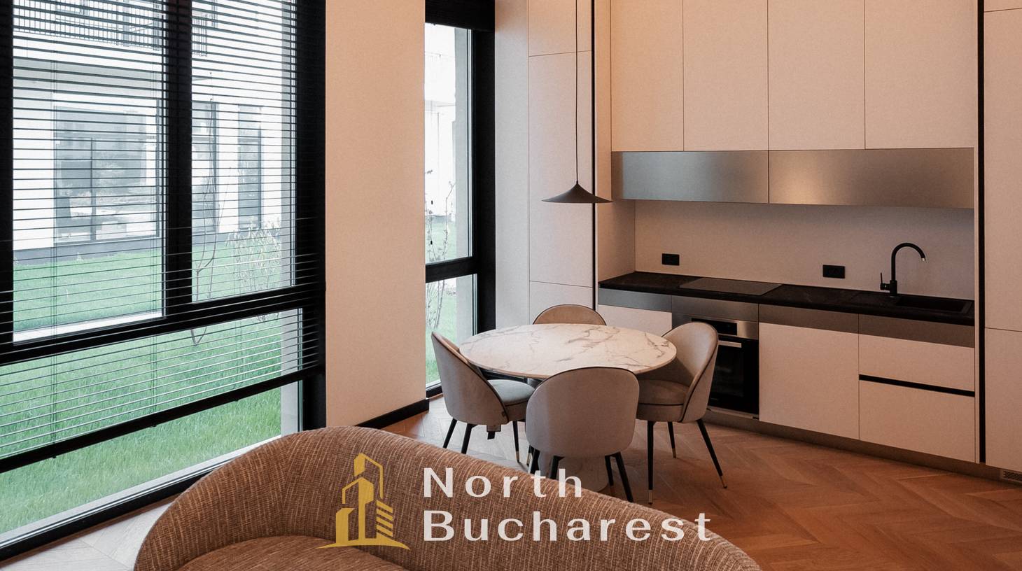 https://images.northbucharest.ro/zd9A-OAeT24UVbMjy0Z-Xmlnf3ApZZLvKS0OAHHVmBg/watermark:0.75:so:0:30:0.39/resize:fill:1460:816:1/gravity:ce/bG9jYWw6Ly8vZXN0YXRlL2xyLzI4NTJkMDk2LTNkZmYtNGRkYy1hZmRlLTNkNTkwMzZiYTc0NS5qcGVn